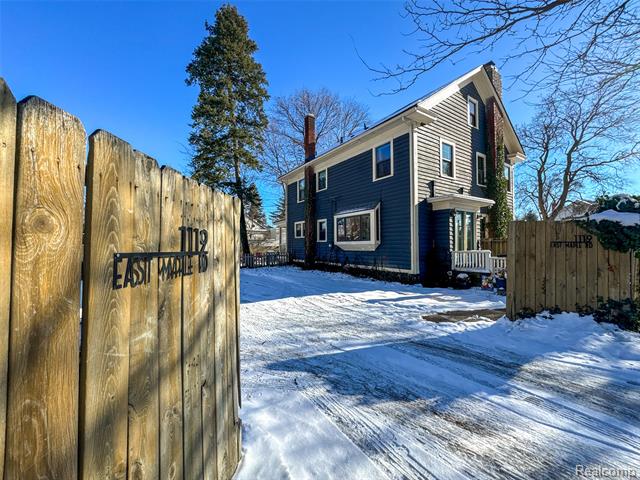 Builiding view four for 1119 E Maple, Birmingham, MI. 48009