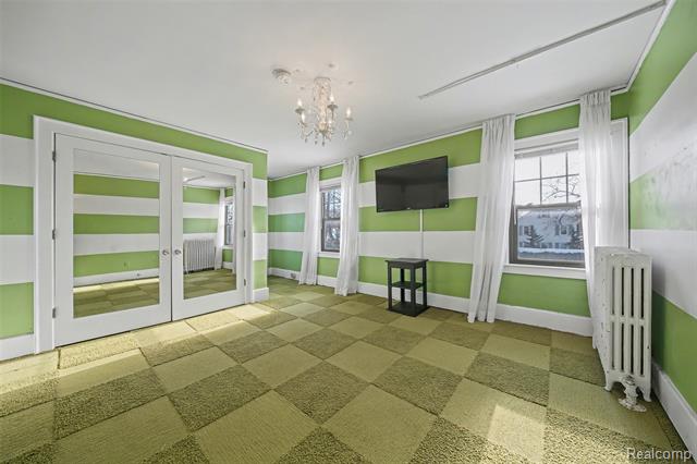 Builiding view twenty one for 1119 E Maple, Birmingham, MI. 48009