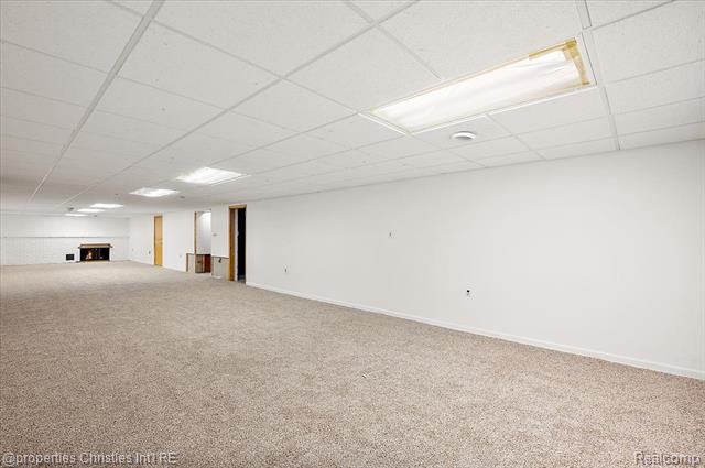 Builiding view fifty seven for 6386 Thorncrest, Bloomfield Hills, MI. 48301