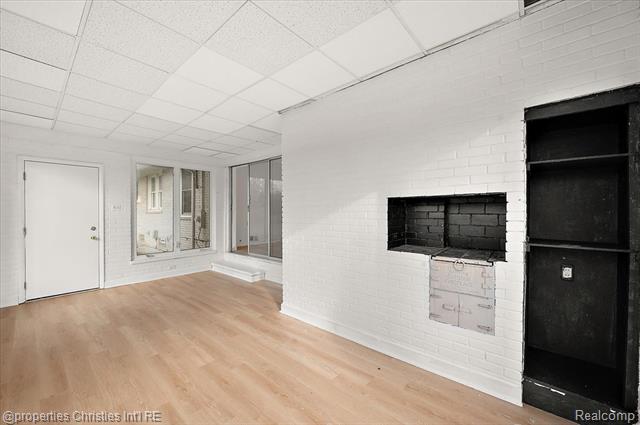 Builiding view thirty one for 6386 Thorncrest, Bloomfield Hills, MI. 48301