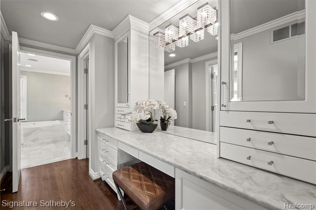 Builiding view fourteen for 182 S Chewton, Bloomfield Hills, MI. 48301