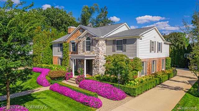 Builiding view one for 182 S Chewton, Bloomfield Hills, MI. 48301