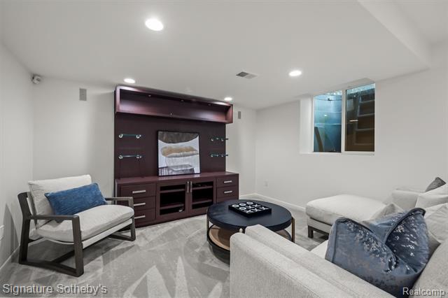Builiding view twenty seven for 182 S Chewton, Bloomfield Hills, MI. 48301