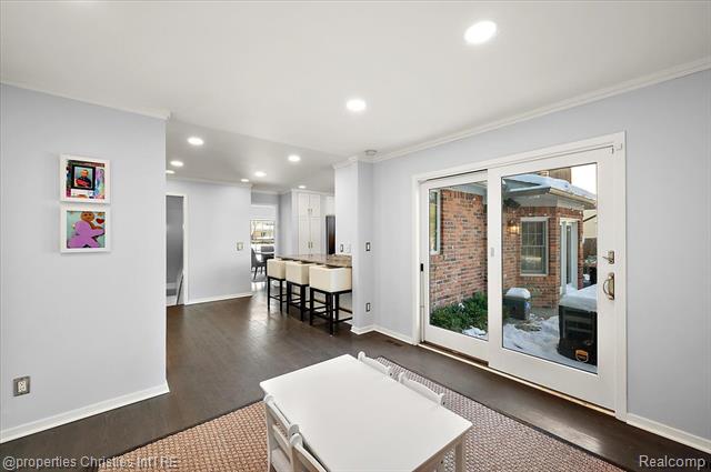 Builiding view fifteen for 180 Pilgrim, Birmingham, MI. 48009