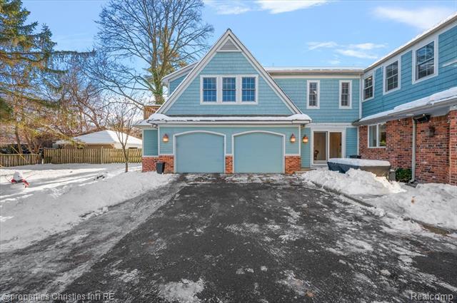 Builiding view fifty seven for 180 Pilgrim, Birmingham, MI. 48009