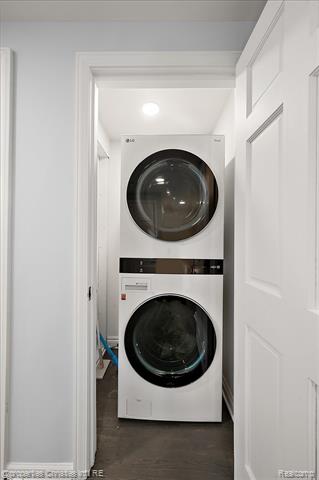 Builiding view forty eight for 180 Pilgrim, Birmingham, MI. 48009