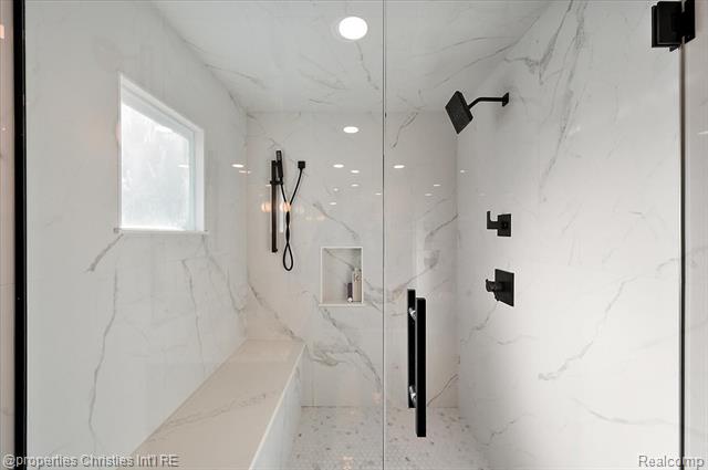 Builiding view thirty five for 180 Pilgrim, Birmingham, MI. 48009