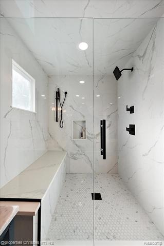 Builiding view thirty four for 180 Pilgrim, Birmingham, MI. 48009