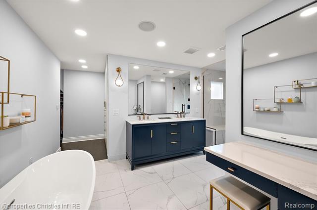 Builiding view thirty one for 180 Pilgrim, Birmingham, MI. 48009