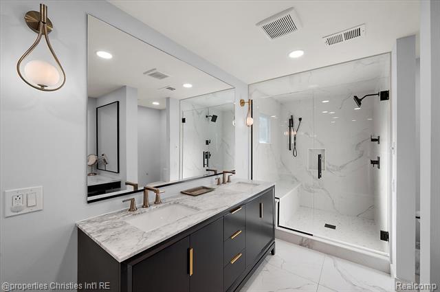 Builiding view thirty six for 180 Pilgrim, Birmingham, MI. 48009