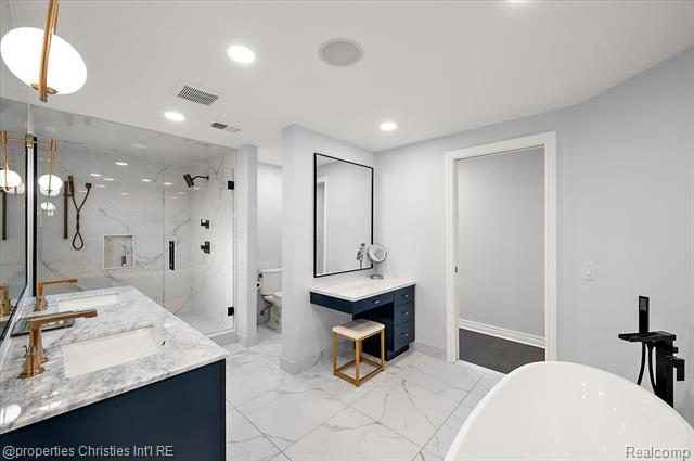 Builiding view thirty two for 180 Pilgrim, Birmingham, MI. 48009