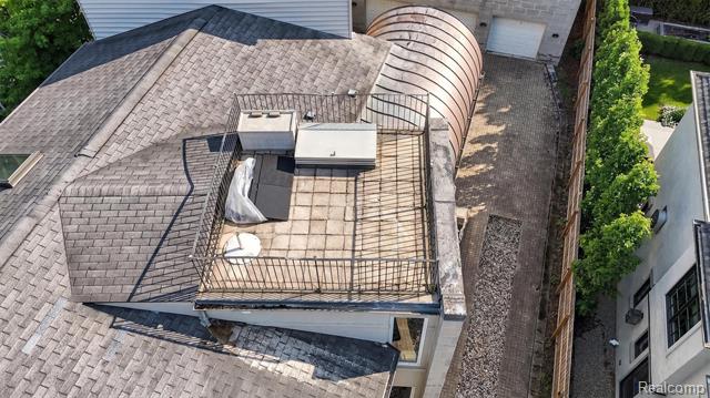 Builiding view seventy six for 750 Hazelwood, Birmingham, MI. 48009