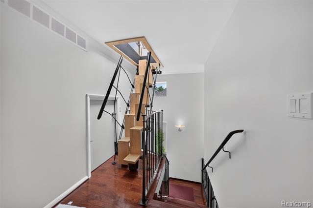 Builiding view thirty five for 750 Hazelwood, Birmingham, MI. 48009