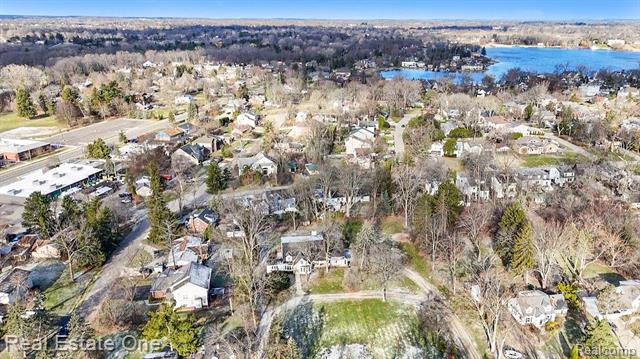 Builiding view forty one for 5840 Inkster, West Bloomfield, MI. 48323