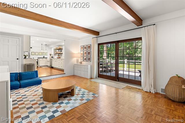 Builiding view nineteen for 5748 Cherry Crest, West Bloomfield, MI. 48322