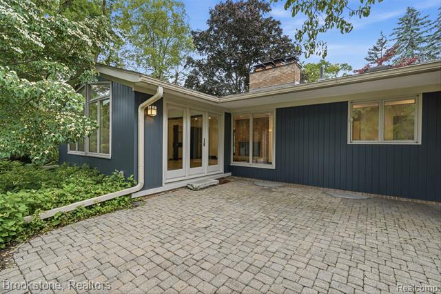 Builiding view forty one for 4190 Valley Forge, Bloomfield Hills, MI. 48301