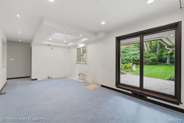 Builiding view twelve for 4190 Valley Forge, Bloomfield Hills, MI. 48301