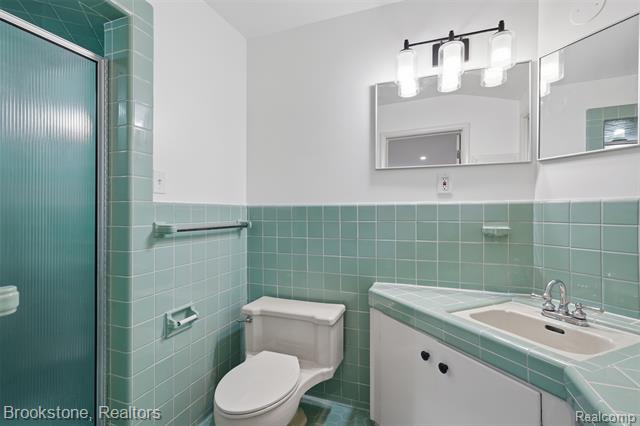 Builiding view twenty six for 4190 Valley Forge, Bloomfield Hills, MI. 48301