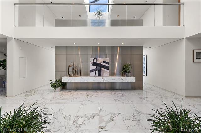 Builiding view eleven for 5904 Wing Lake, Bloomfield Hills, MI. 48301