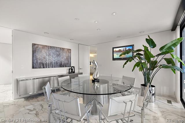 Builiding view twenty two for 5904 Wing Lake, Bloomfield Hills, MI. 48301