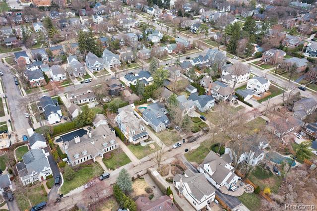 Builiding view seventy six for 1834 Fairview, Birmingham, MI. 48009