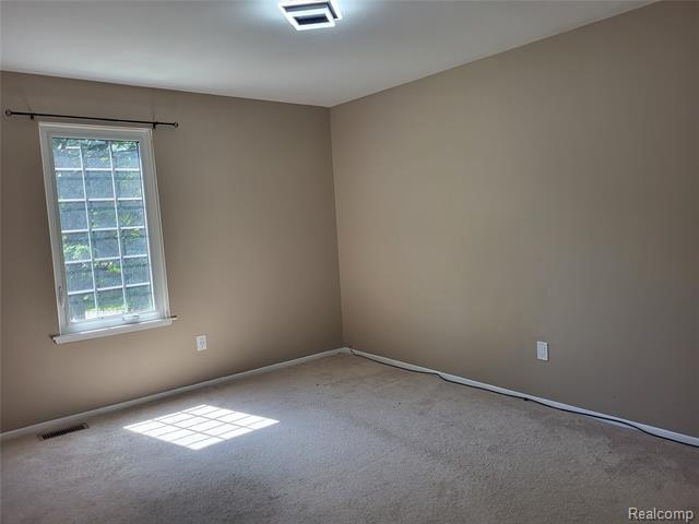 Builiding view twenty six for 5791 Beauchamp, West Bloomfield, MI. 48322