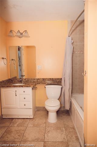 Builiding view nine for 1733 Westwood, Troy, MI. 48083