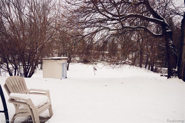 Builiding view twelve for 1733 Westwood, Troy, MI. 48083