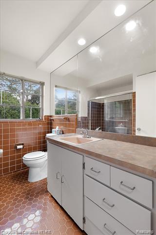 Builiding view twenty six for 6030 Lahser, Bloomfield Hills, MI. 48301