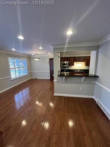 Builiding view six for 1935 Axtell, Troy, MI. 48084