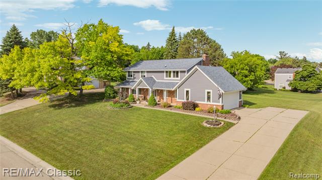 Builiding view five for 5651 Warrenshire, West Bloomfield, MI. 48322