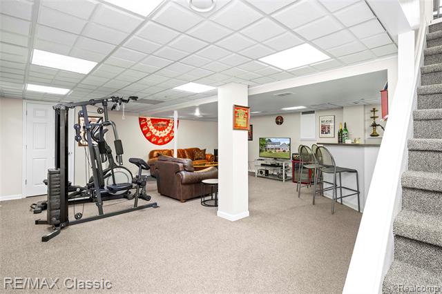 Builiding view seventy for 5651 Warrenshire, West Bloomfield, MI. 48322