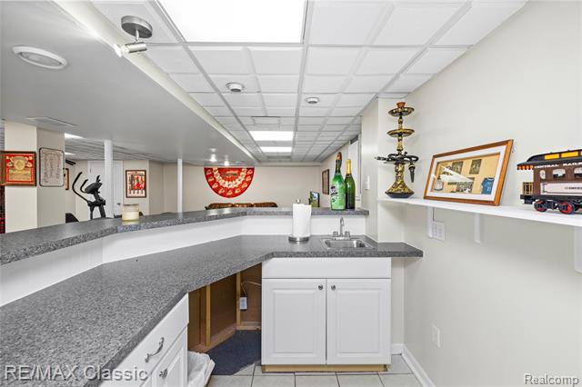 Builiding view sixty four for 5651 Warrenshire, West Bloomfield, MI. 48322