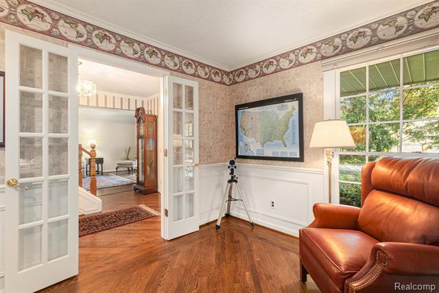 Builiding view seven for 4597 Broughton, Bloomfield Hills, MI. 48301