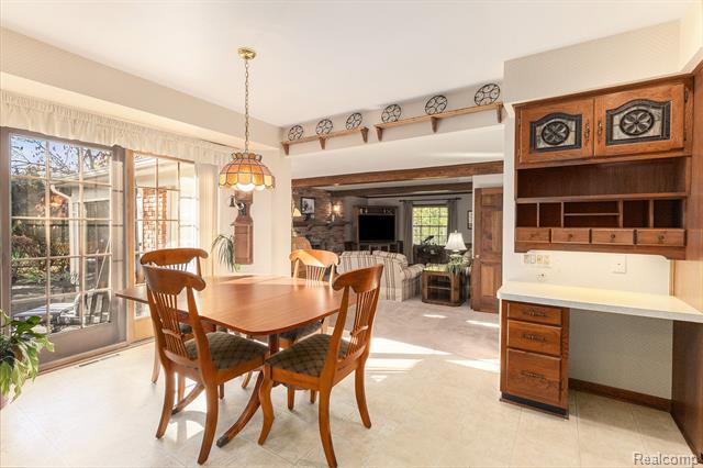 Builiding view sixteen for 4597 Broughton, Bloomfield Hills, MI. 48301