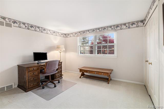 Builiding view twenty seven for 4597 Broughton, Bloomfield Hills, MI. 48301