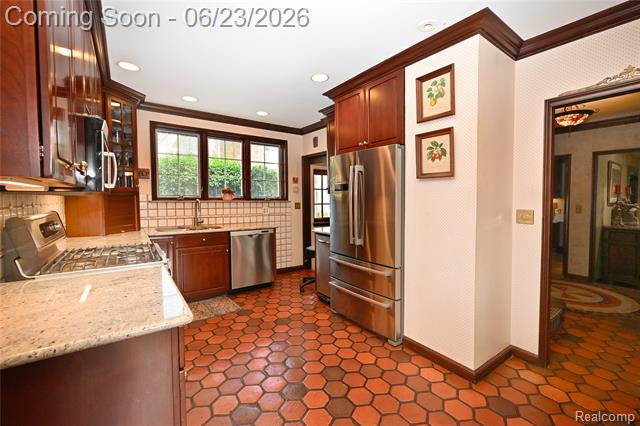 Builiding view thirteen for 680 Wimbleton, Birmingham, MI. 48009