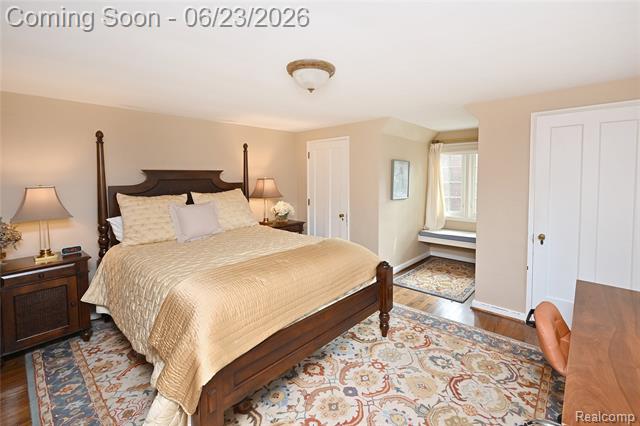 Builiding view thirty two for 680 Wimbleton, Birmingham, MI. 48009