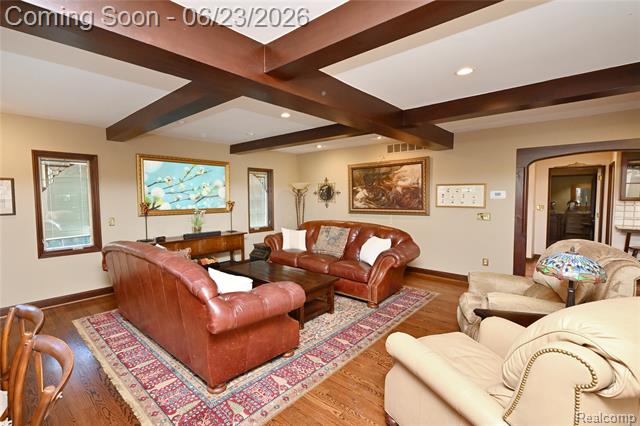 Builiding view twenty one for 680 Wimbleton, Birmingham, MI. 48009