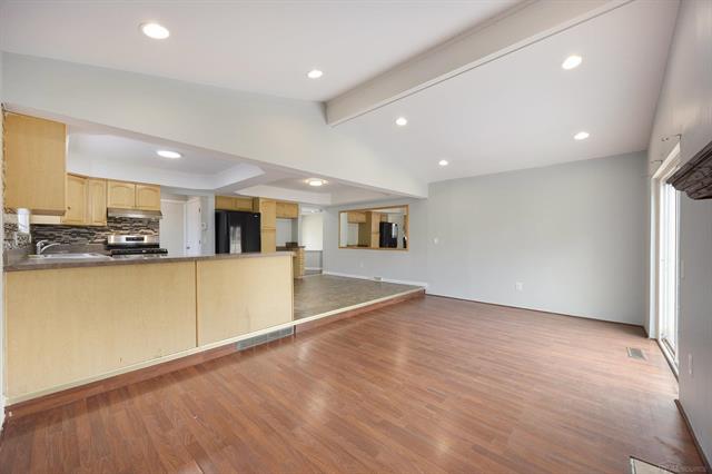 Builiding view eight for 2987 Chesterfield, Troy, MI. 48083