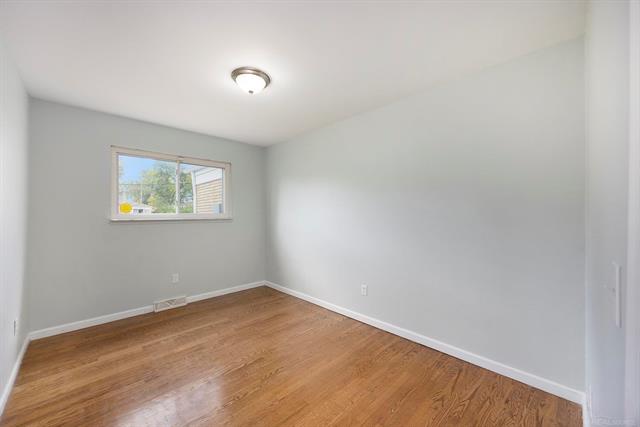 Builiding view fourteen for 2987 Chesterfield, Troy, MI. 48083