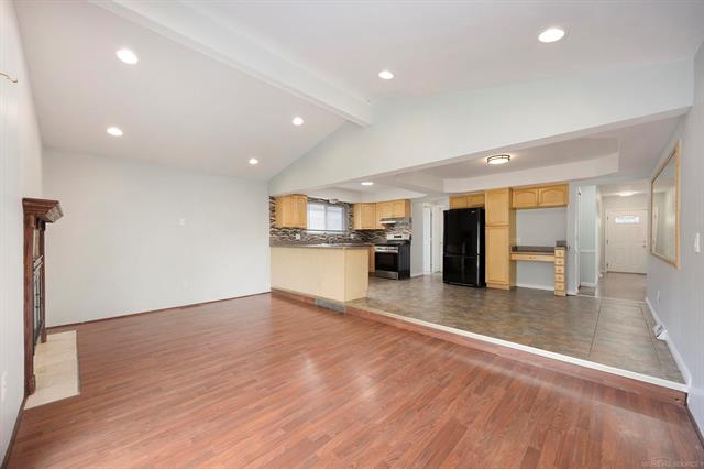 Builiding view seven for 2987 Chesterfield, Troy, MI. 48083