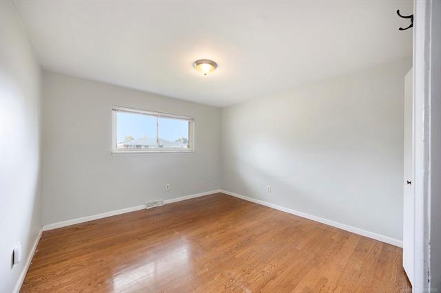 Builiding view seventeen for 2987 Chesterfield, Troy, MI. 48083