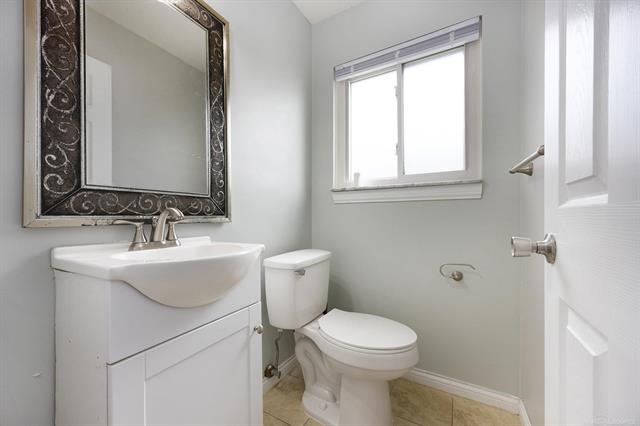 Builiding view sixteen for 2987 Chesterfield, Troy, MI. 48083