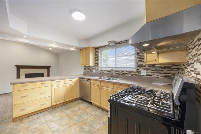 Builiding view twelve for 2987 Chesterfield, Troy, MI. 48083