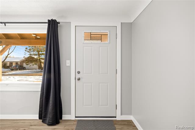 Builiding view eight for 65 Algansee, Troy, MI. 48083