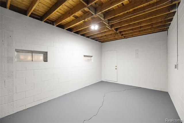 Builiding view thirty six for 65 Algansee, Troy, MI. 48083