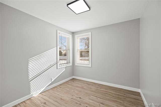 Builiding view twenty two for 65 Algansee, Troy, MI. 48083