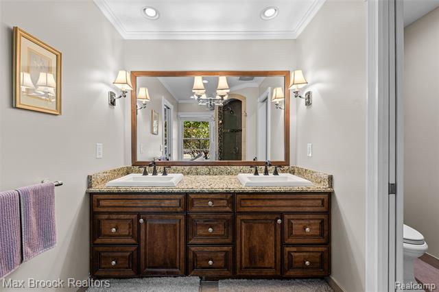 Builiding view forty for 5605 Woodwind, Bloomfield Hills, MI. 48301