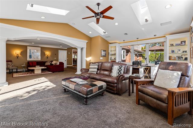 Builiding view thirty one for 5605 Woodwind, Bloomfield Hills, MI. 48301